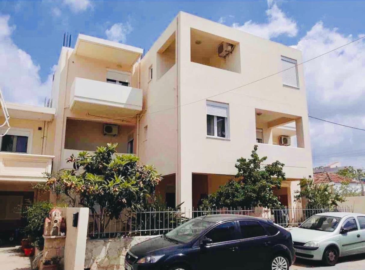 חאניה Beachfront Lux Apartments & Gym 4 מראה חיצוני תמונה